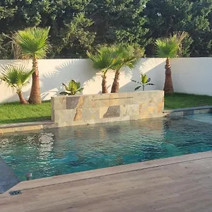 Halte Provence - 2 - Piscine - Salle De Bain Privee - Parking Gratuit Gignac-la-Nerthe
